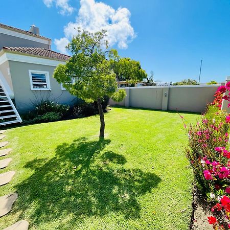 Calm Waters Guesthouse Plettenberg Bay Exterior photo
