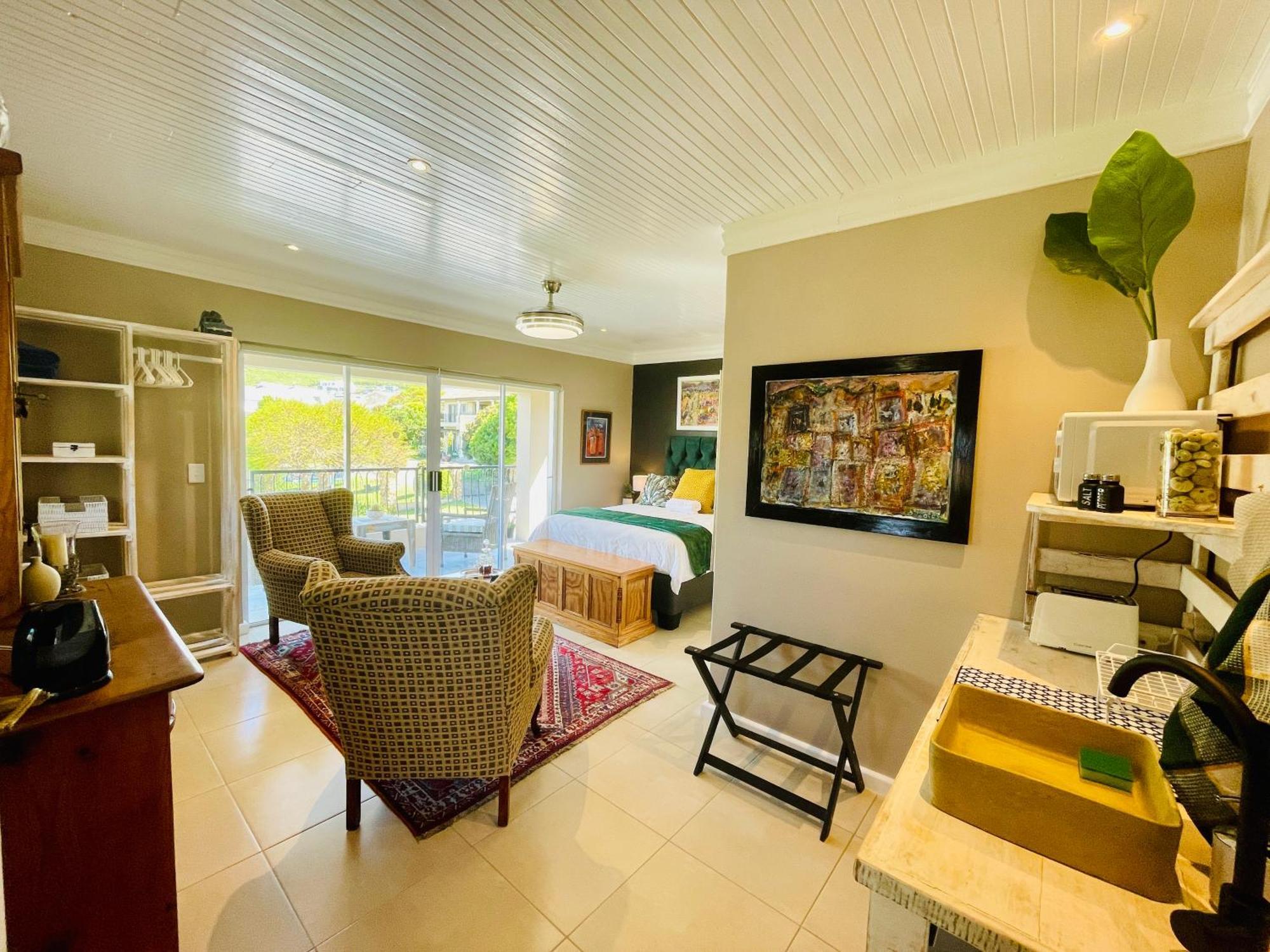 Calm Waters Guesthouse Plettenberg Bay Room photo